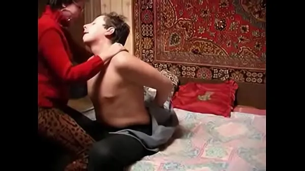 HD Russian mature and boy having some fun alone-drev film