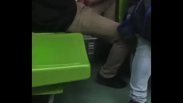 HD Chaqueta en el metro conduce películas