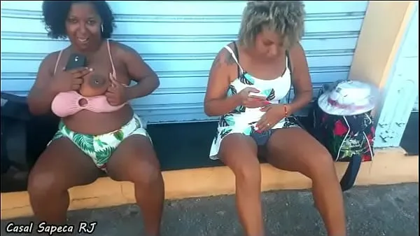 HD GRAZY SAPECA AND NANA DIABA SHOWING PANTIES AND BREAST IN THE MIDDLE OF THE STREET IN OLARIA - RJ-filmer