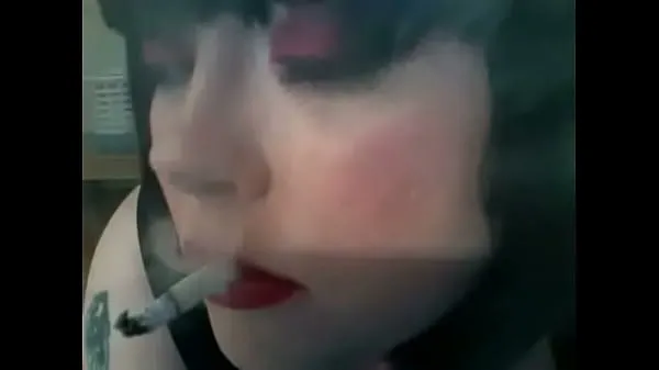 Ổ đĩa HD BBW British Domme Tina Snua Smoking A Filterless Cigarette Phim