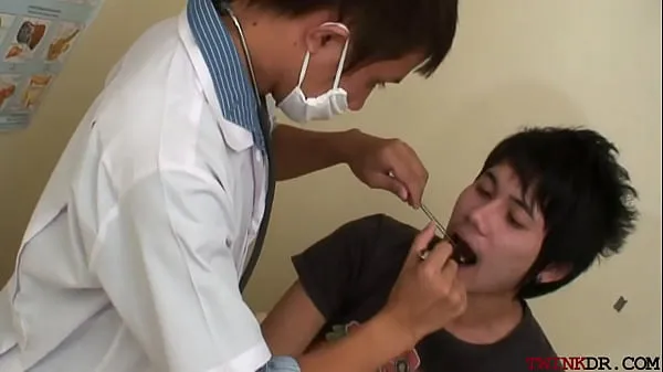 Filmy na dysku HD Slim Asian patient barebacked by doctor for cumshot