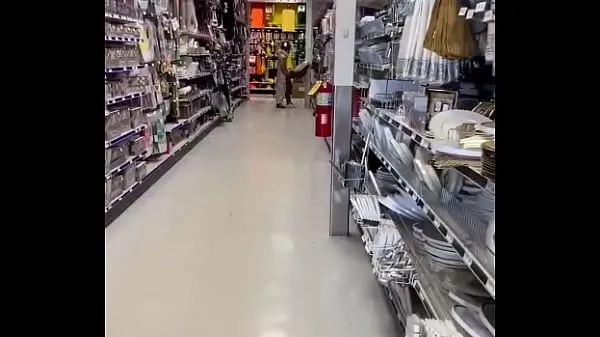 HD Famous instagram model gets fucked in Party City-filmer