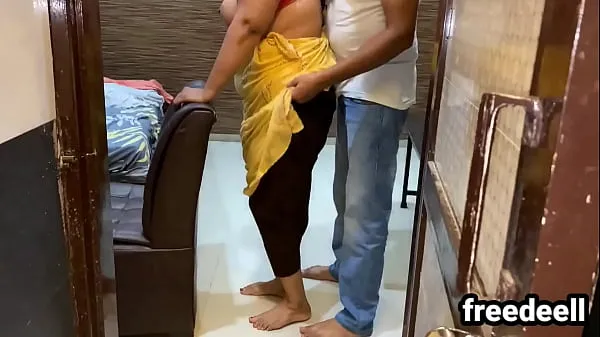 Filmy na jednotce HD Fucking My Big Boobs Maid Only Rs.500