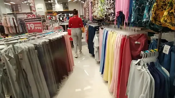 HD I chase an unknown woman in the clothing store and show her my cock in the fitting rooms drive Movies