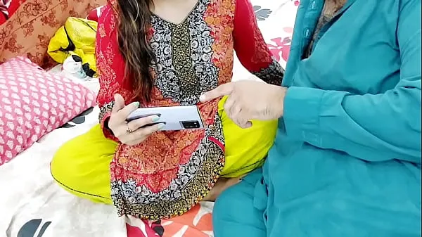 HD PAKISTANI REAL HUSBAND WIFE WATCHING DESI PORN ON MOBILE THAN HAVE ANAL SEX WITH CLEAR HOT HINDI AUDIO drive Movies