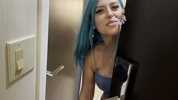 HD Casting Curvy: Blue Hair Thick Porn Star BEGS to Fuck Delivery Guy pogon Filmi