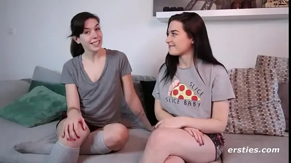 HD Ersties: Cute Lesbian Couple Take Turns Eating Pussy pogon Filmi