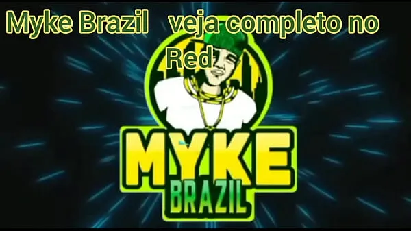 HD Myke Brazil chana a diarista roberta dis para fazer limpeza na casa dele veja o k aconteceu na faxina ela deu bem gostoso para o myke Brazil Filmleri Sürdürün