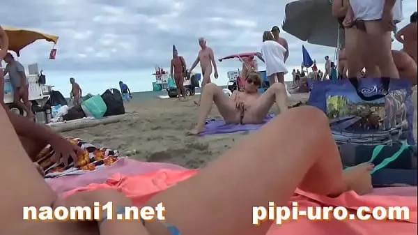 HD girl masturbate on beach pogon Filmi