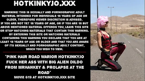 HD Pink hair road warior Hotkinkyjo fuck her ass with big alien dildo from mrhankey & prolapse at the road Filmleri Sürdürün