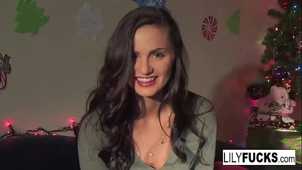 HD Lily tells us her horny Christmas wishes before satisfying herself in both holes drive Movies