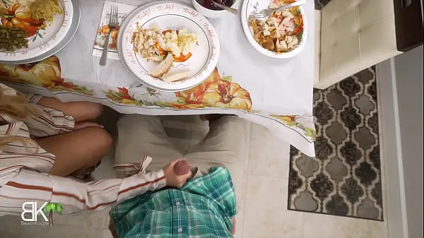 HD StepMom Gets Stuffed For Thanksgiving! - Full 4K-filmer