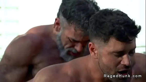 HD Three muscle and hairy gays Beau Butler and Lawson James and Morgxn Thicke rimming and anal fucking and cumming in threesome action outdoors drive Ταινίες