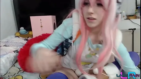 HD Super Sonico Fucks Herself With a Dildo On Cam-stasjon Filmer